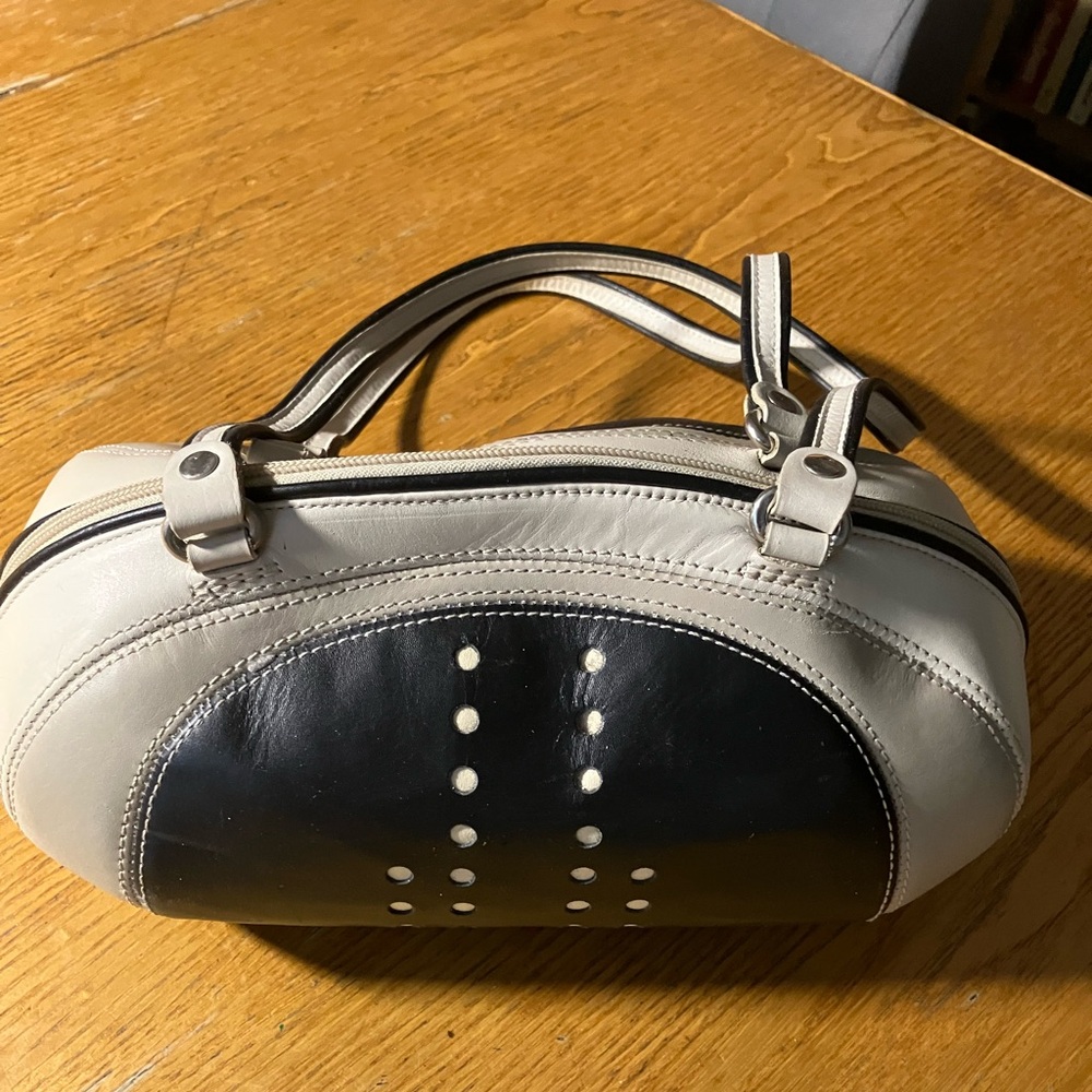 Elegant black and Cream Shoulder Bag